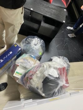 江南市【不用品回収】ゲーム機、テレビ台、椅子、タンス、ゴミ袋の作業前
